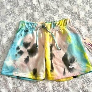 Comfy Girt Shorts, new with tag